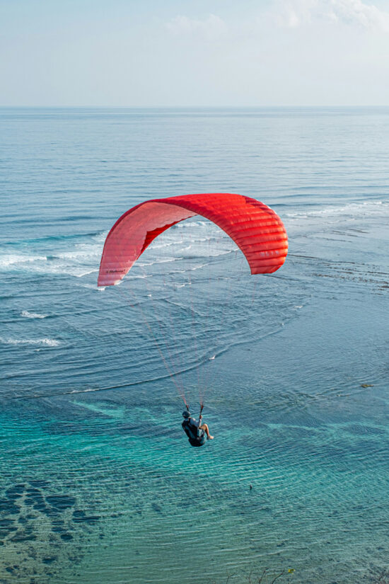 Paragliding in Uluwatu